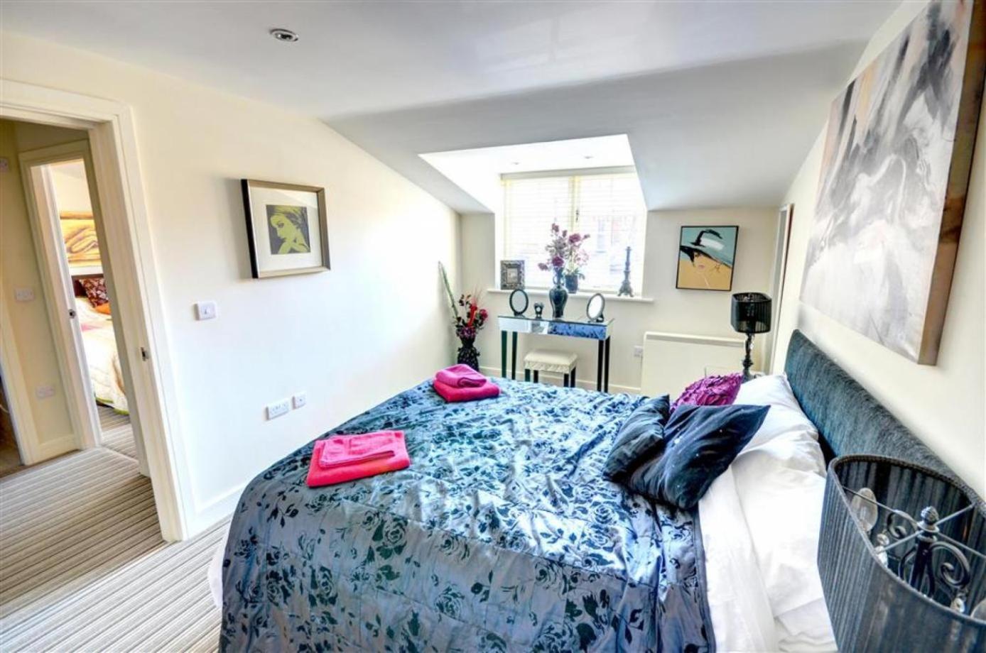 Hotties House - Two-Bed Cottage, Dog-Friendly & Off-Street Parking - Scarborough Exteriör bild